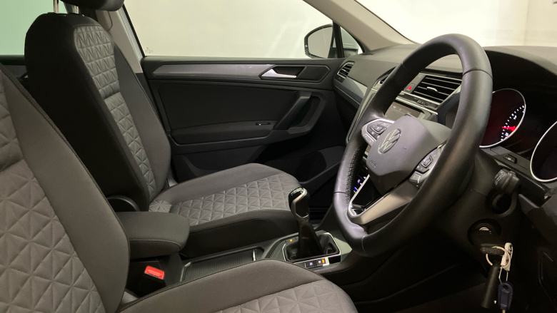 Volkswagen Tiguan 1.5 TSI 150 Life 5dr Petrol Estate